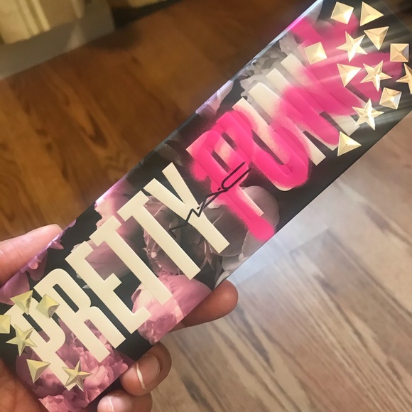 MAC Girls Pretty Punk Eyeshadow & Highlighter - Picture 2 of 8